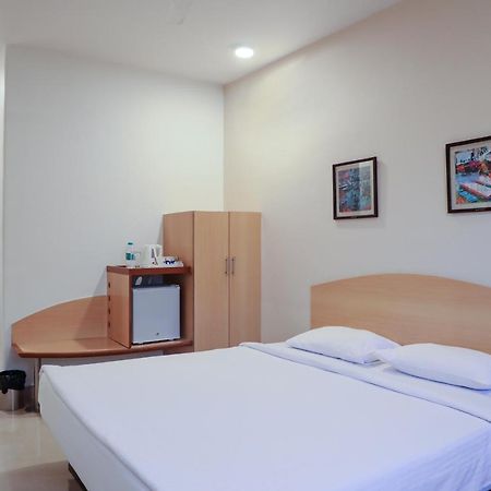 Ginger Tirupur Hotel Bagian luar foto
