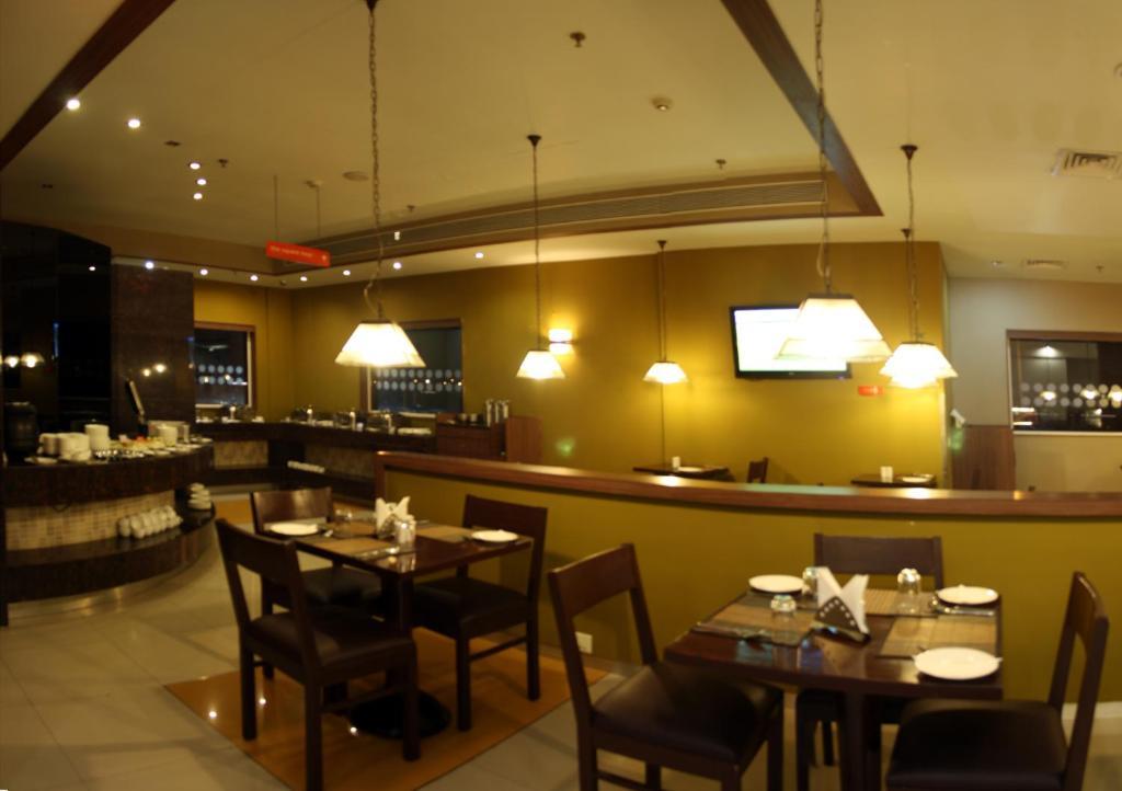 Ginger Tirupur Hotel Bagian luar foto
