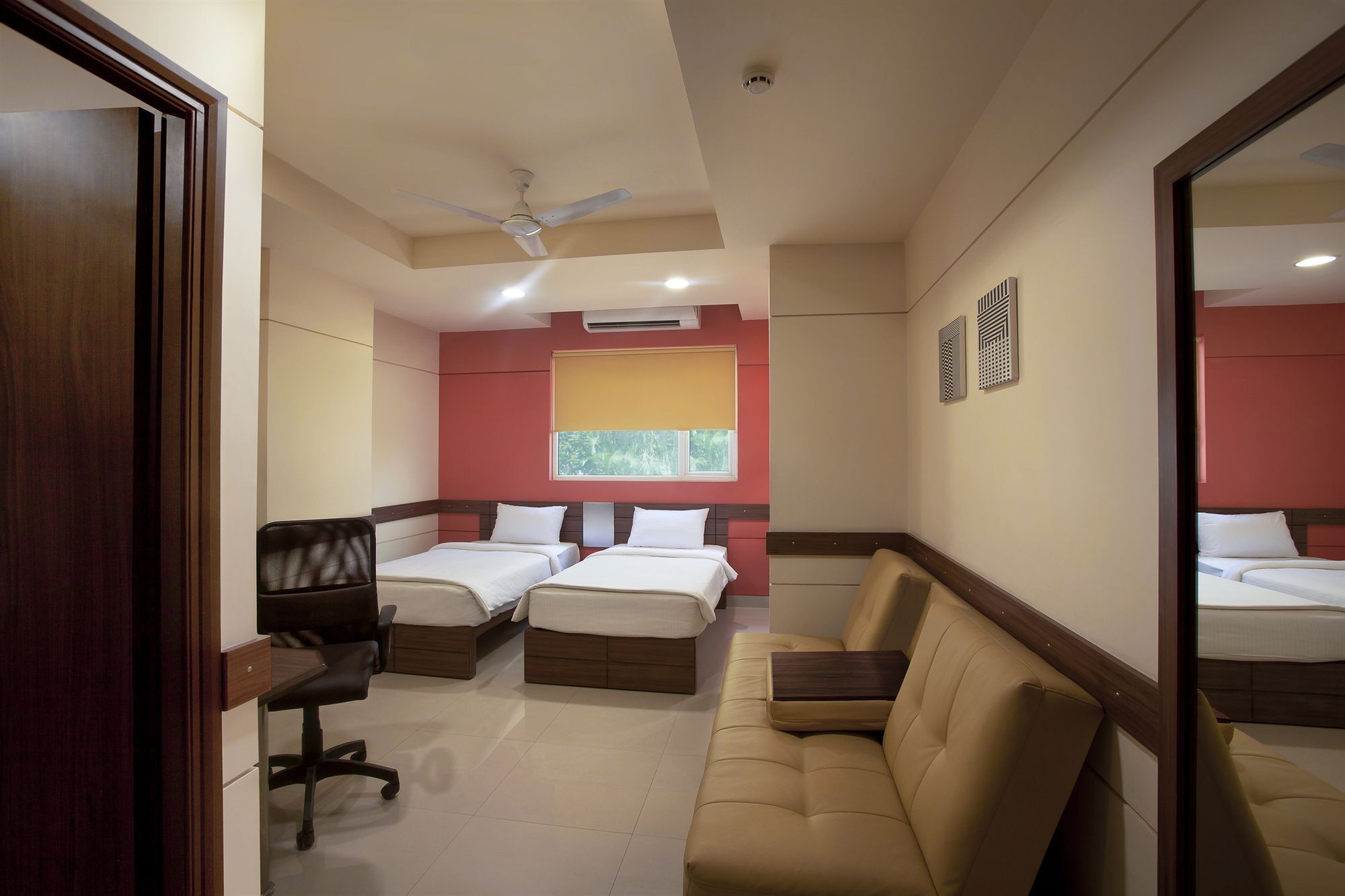 Ginger Tirupur Hotel Bagian luar foto